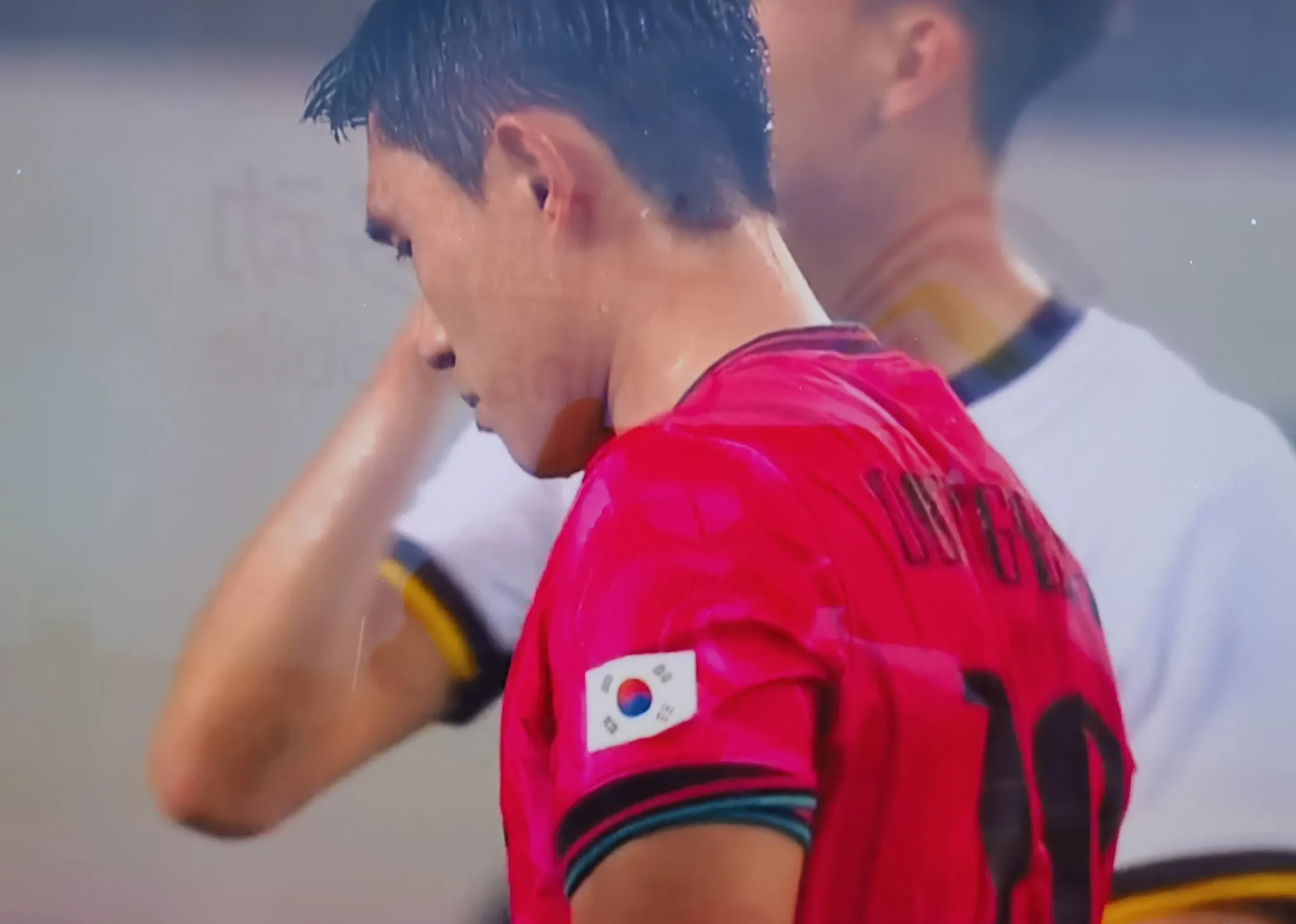 开云体育app-关于英超关键时刻再迎强敌，里昂状态回暖，主帅态度——球迷炸锅，医务组通报恢复的信息